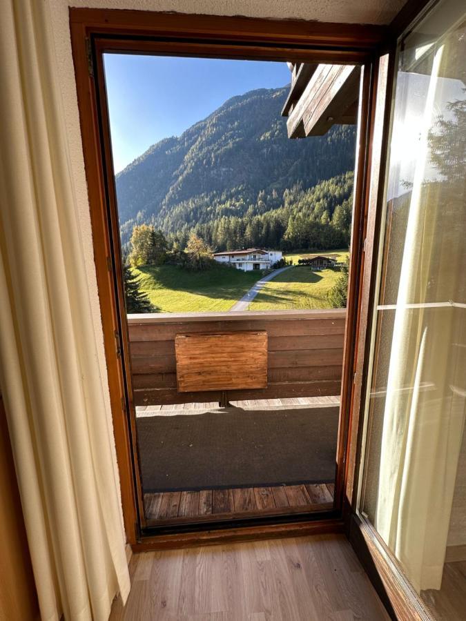 Ferienwohnungen Oetztal 소우텐즈 외부 사진