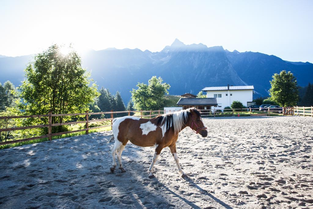 Ferienwohnungen Oetztal 소우텐즈 외부 사진